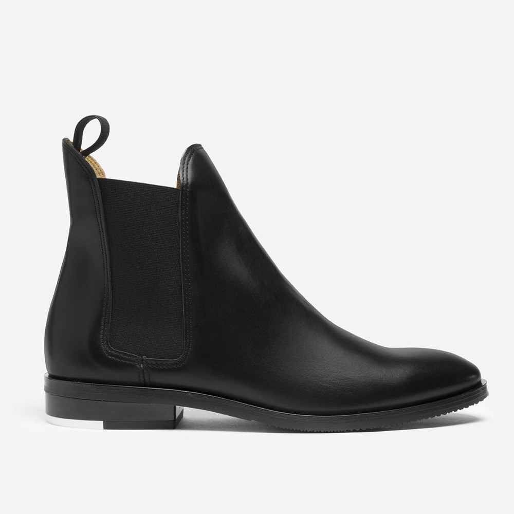 Everlane The Chelsea Boot Black Base - Size 7